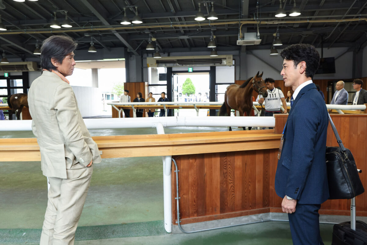 矢作師「寂しいですね」リスグラシュー引退式が行われる | 競馬