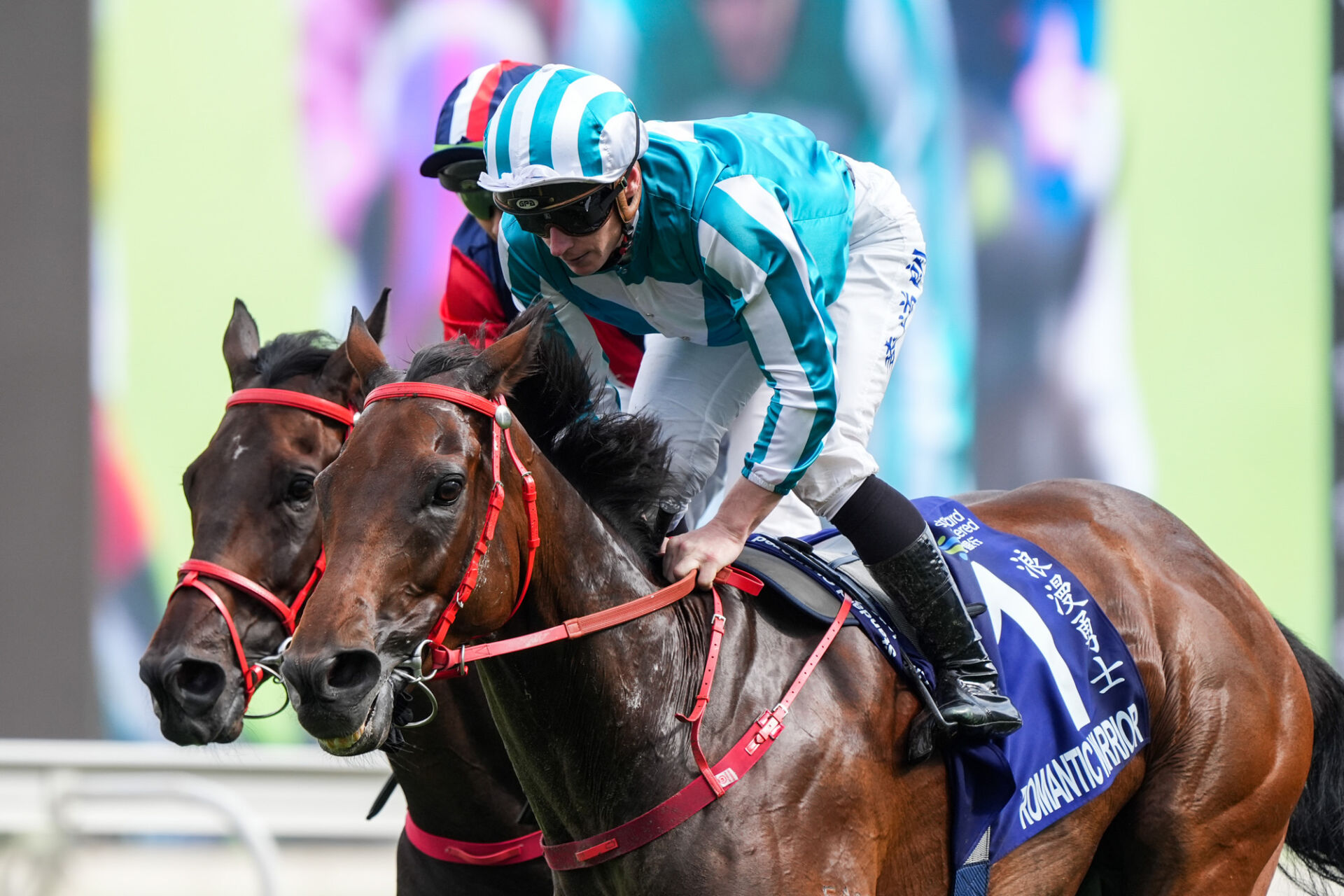 香港競馬】ロマンチックウォリアーが三冠達成…歴史的な15度目G1制覇で